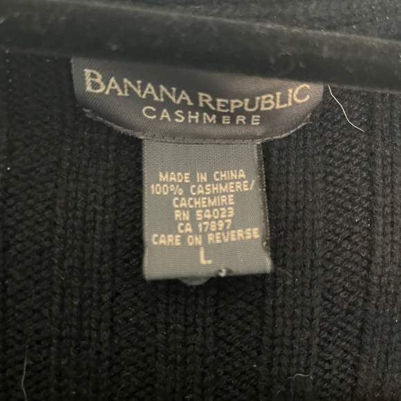 Banana republic women’s cashmere ribbed v neck black size L long bell sleeves - Picture 3 of 8